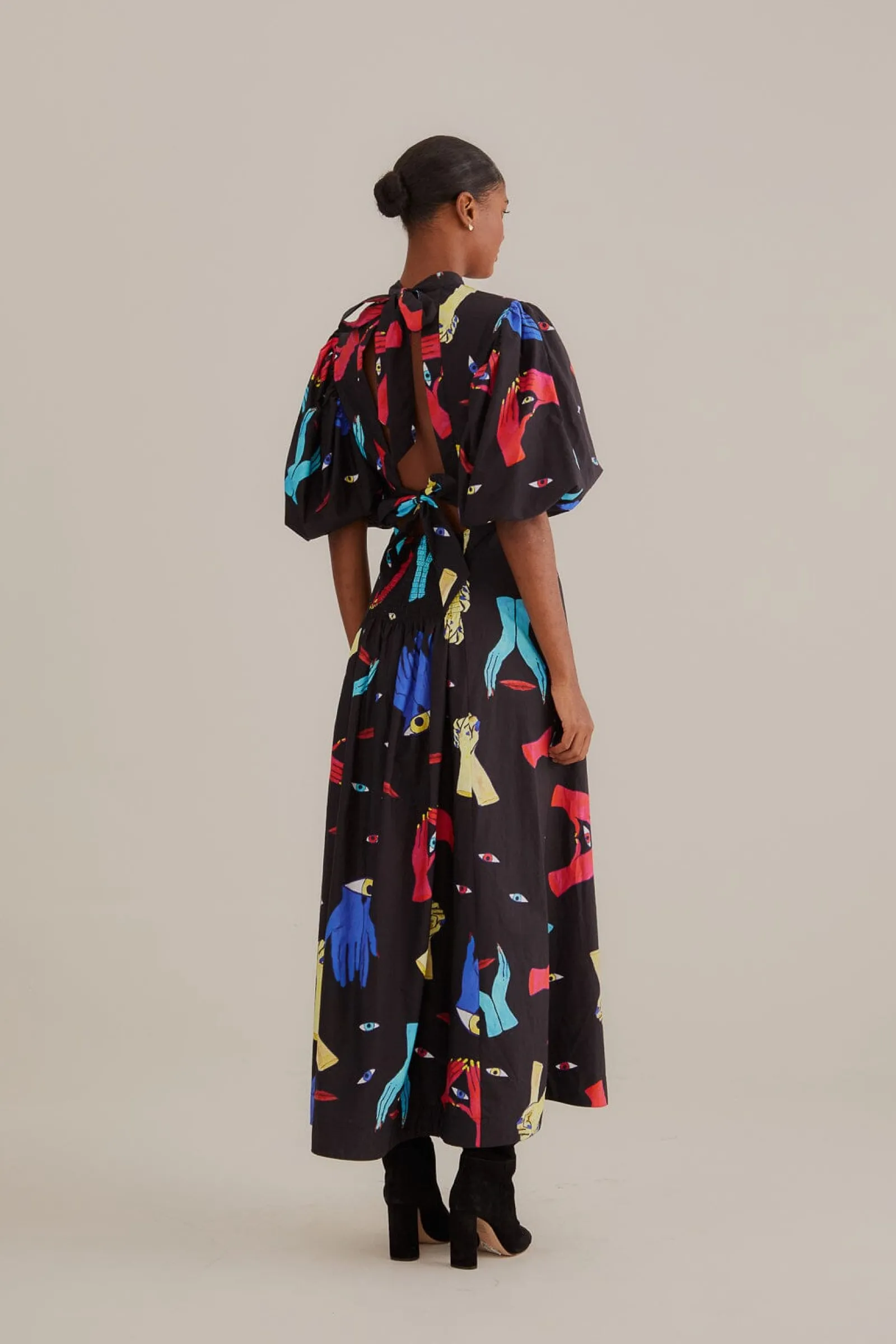 BLACK COLORFUL TOGETHER SHORT SLEEVE MIDI DRESS