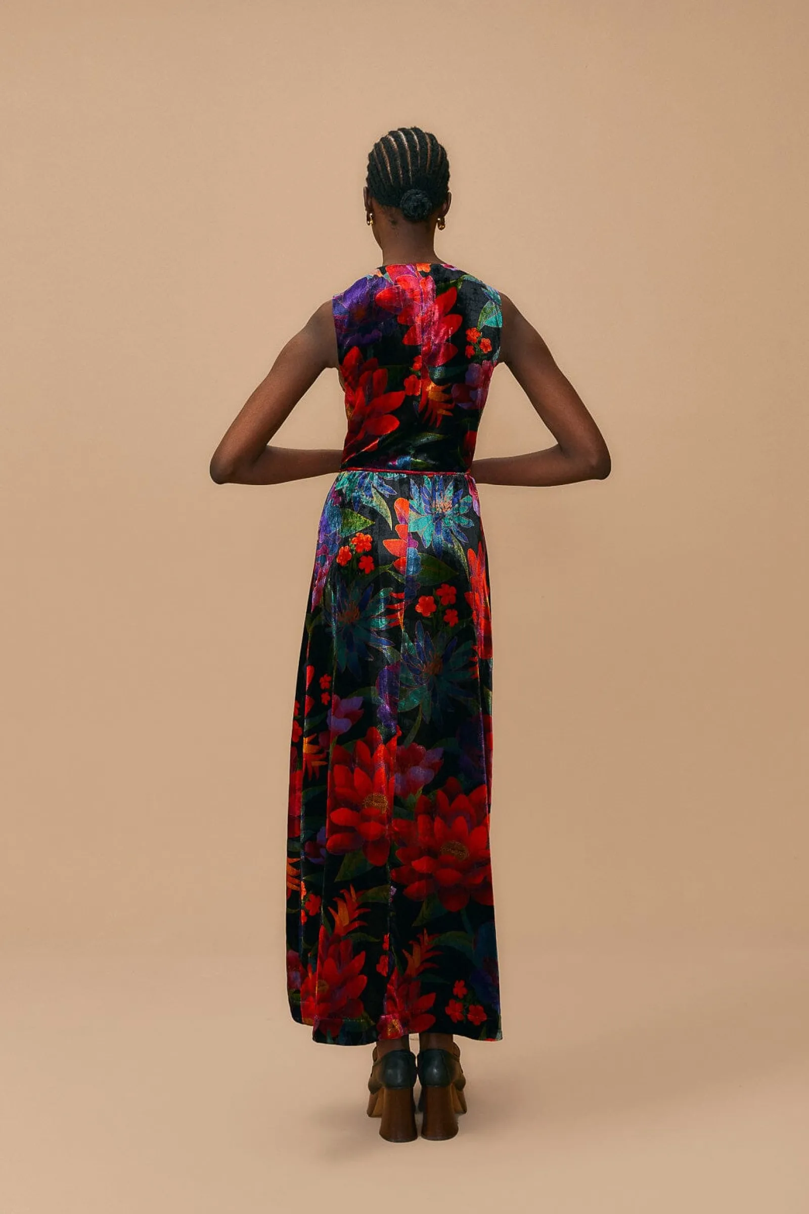 BLACK FLOWER SEASON MAXI WRAP DRESS