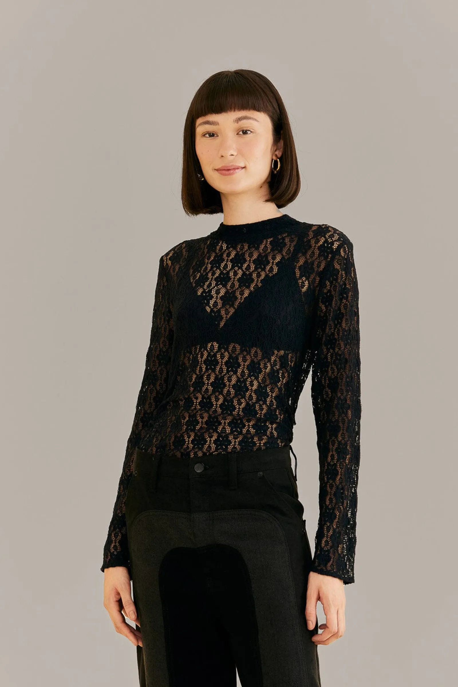  BLACK LACE LONG SLEEVE BLOUSE