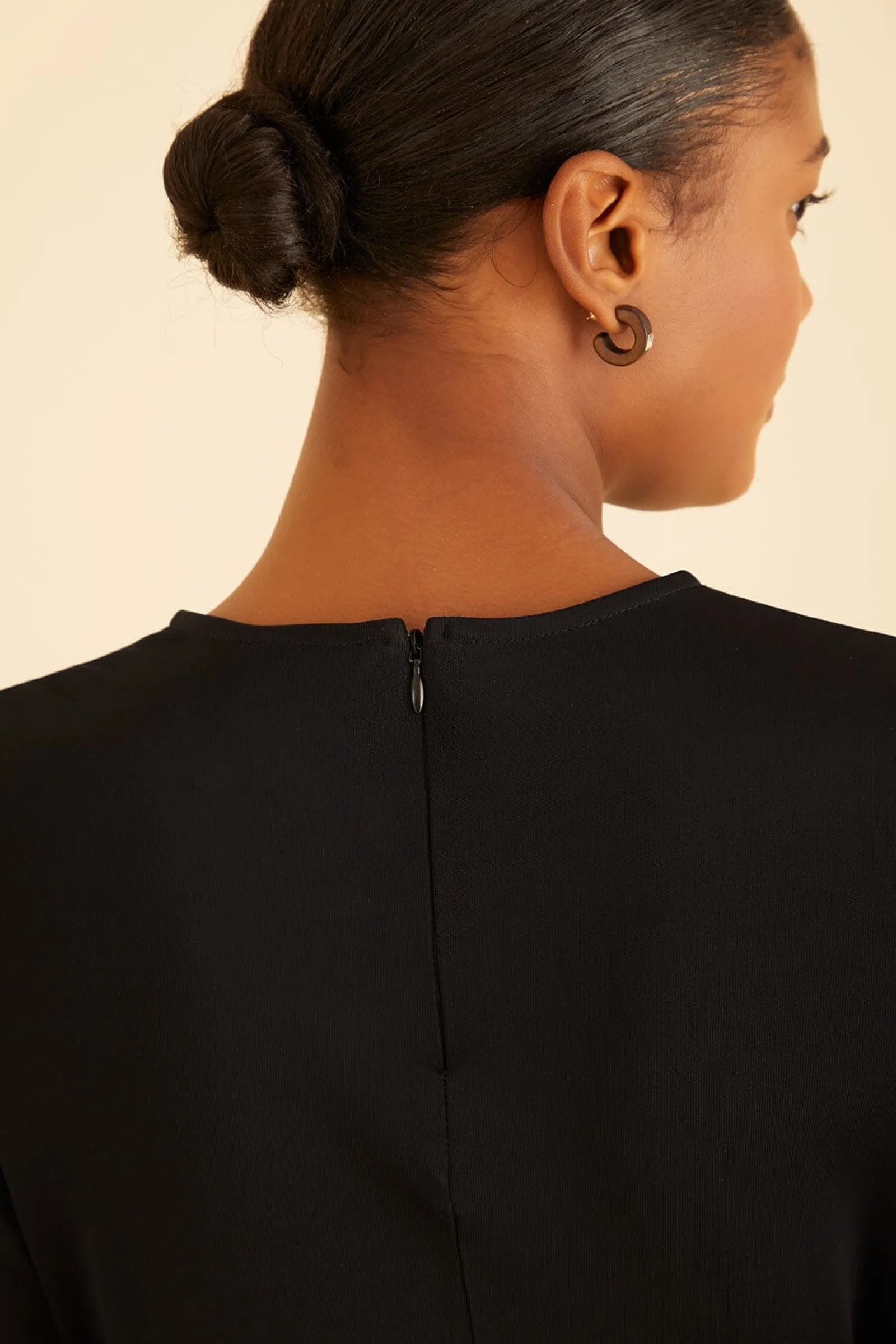 BLACK LONG SLEEVE BODYSUIT