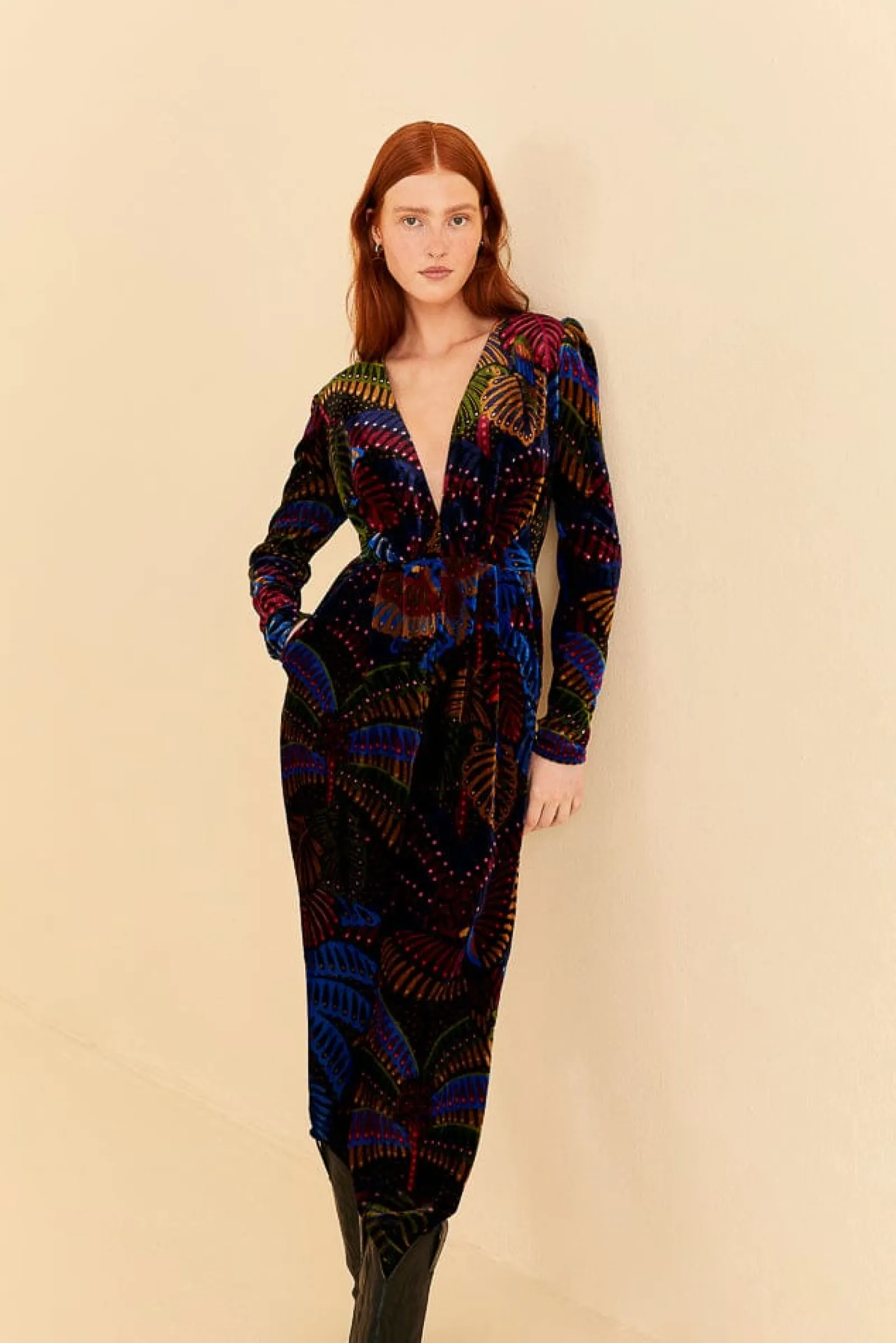 BLACK MIDNIGHT ISLAND V NECK VELVET JUMPSUIT