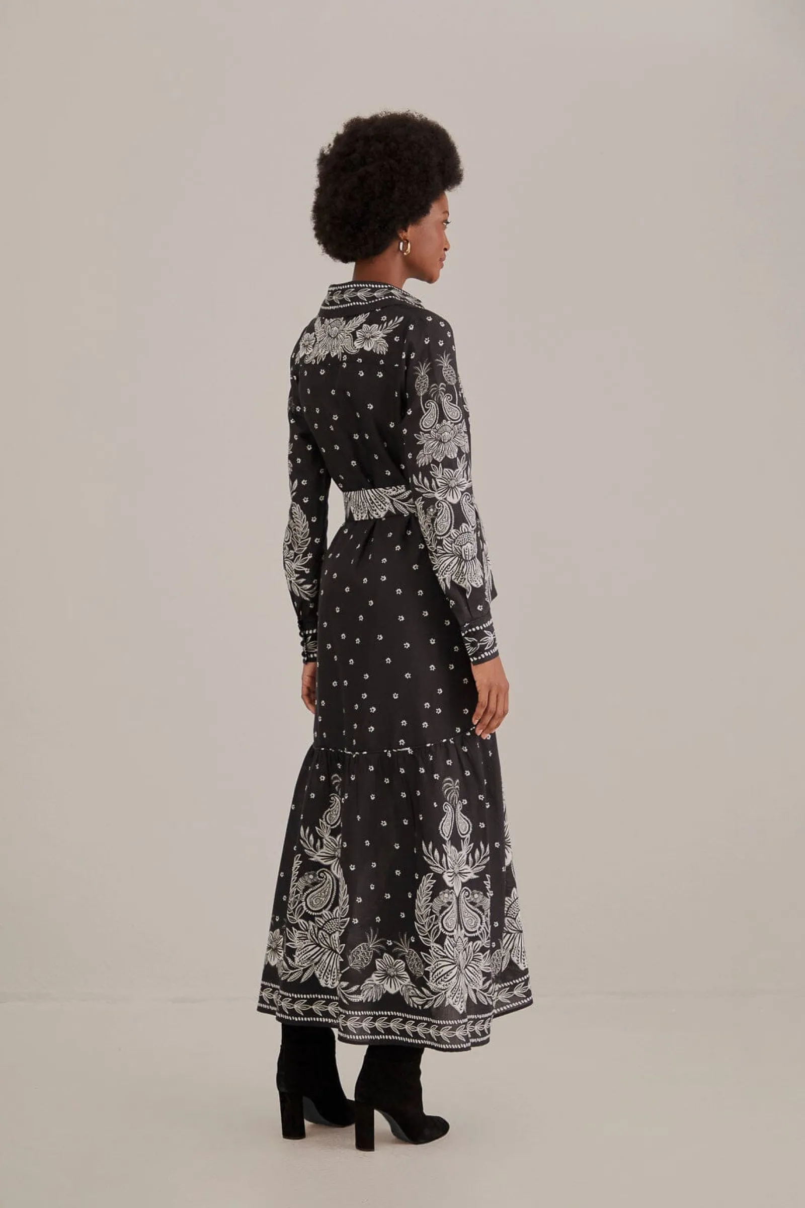 BLACK PAISLEY BLOOM MAXI DRESS