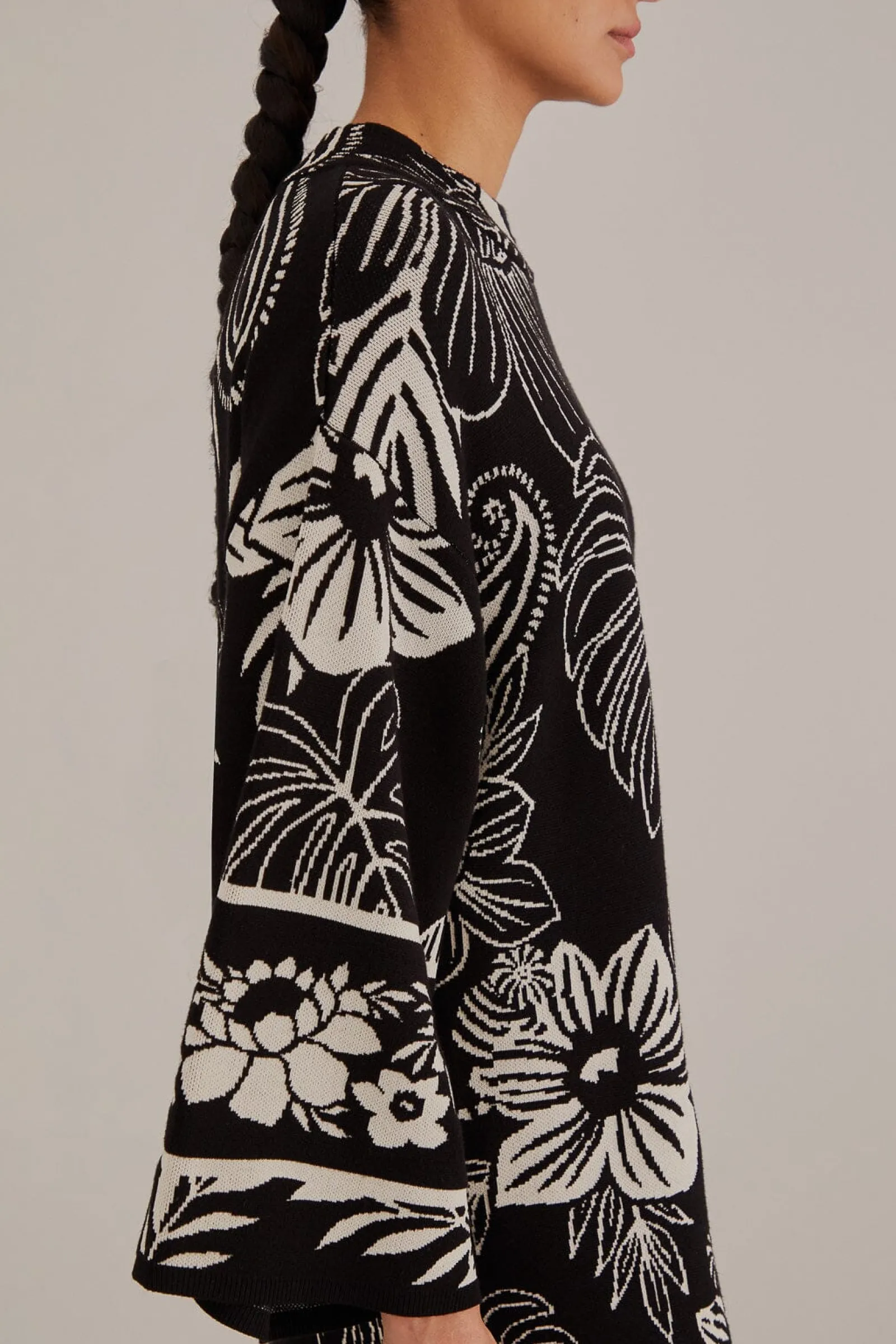 BLACK PAISLEY BLOOM KNIT DRESS