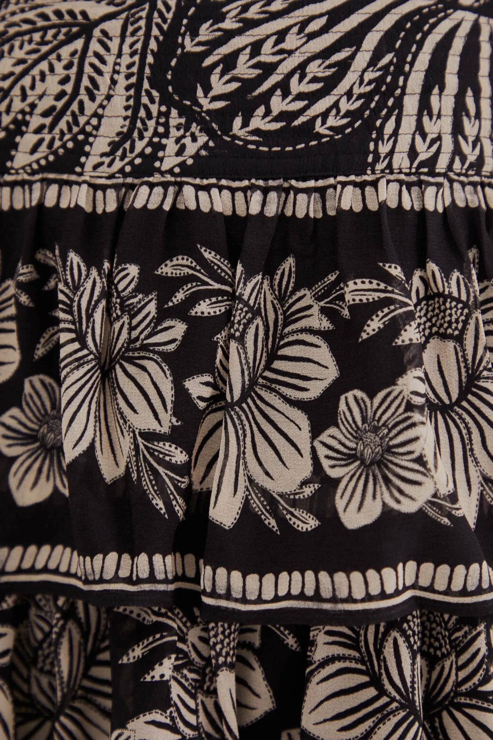 BLACK PAISLEY BLOOM TIERED SKIRT