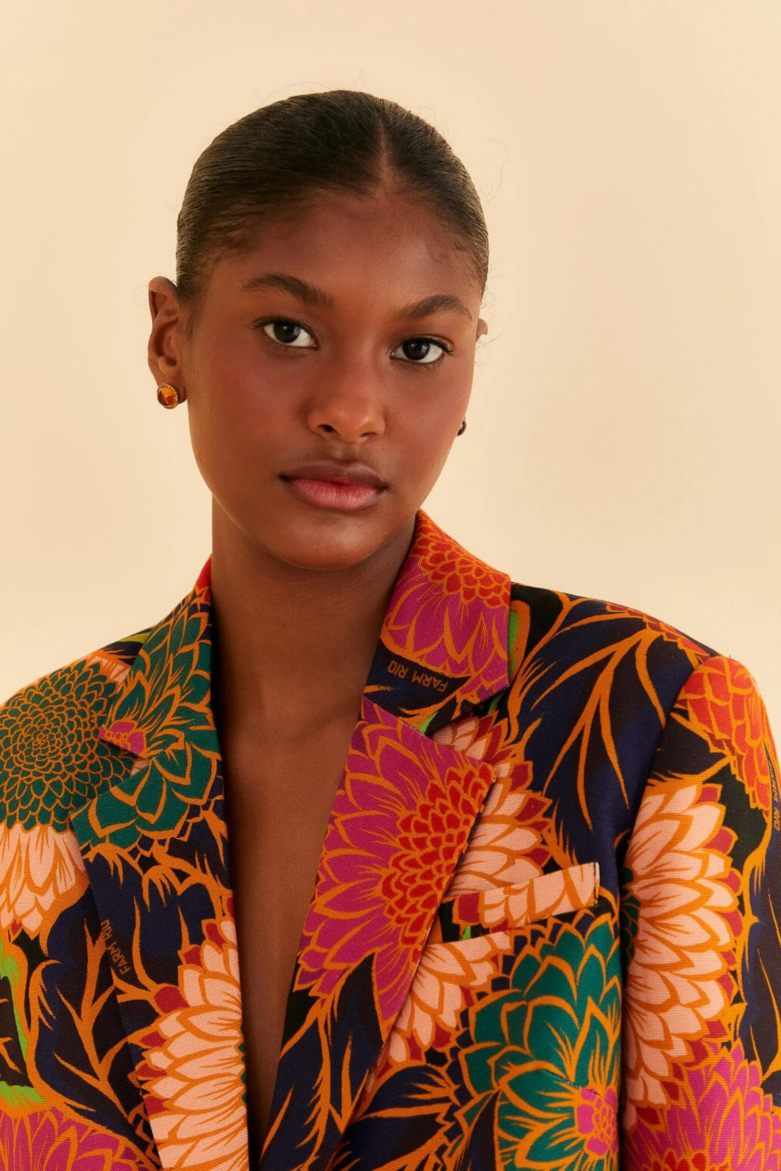  BLACK VINTAGE GARDEN CUT OUT BLAZER