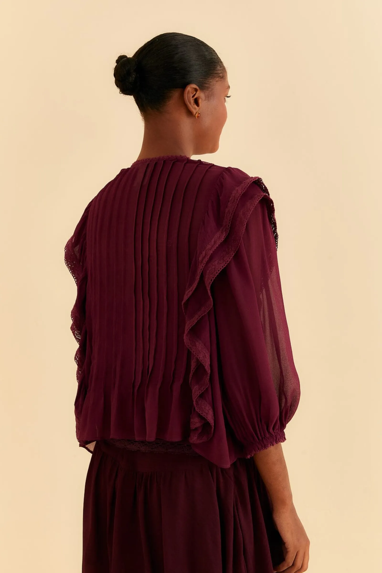 BURGUNDY RUFFLE BLOUSE
