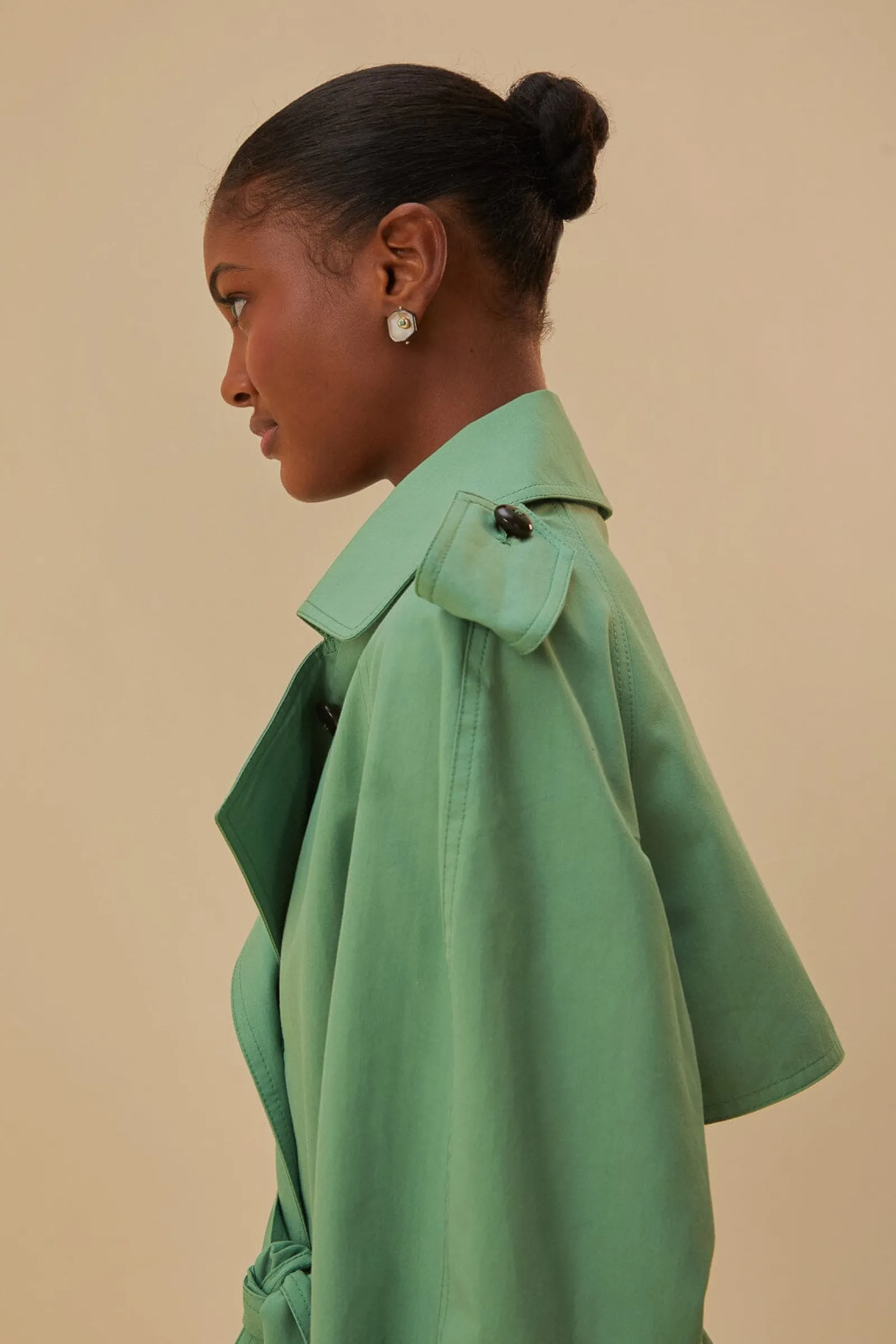 GREEN SHORT TRENCH COAT