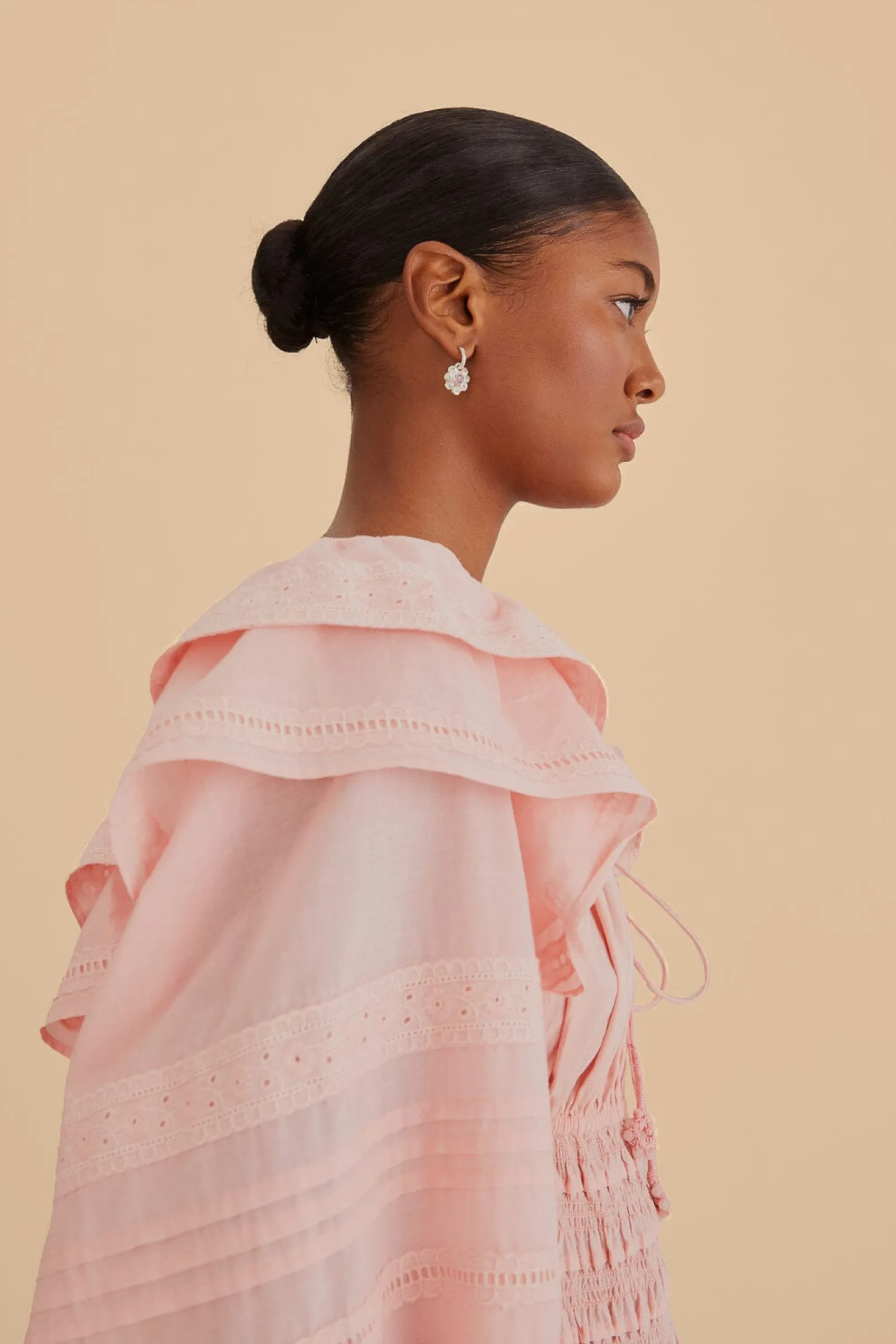 LIGHT PINK LONG SLEEVE SMOCKED MIDI DRESS