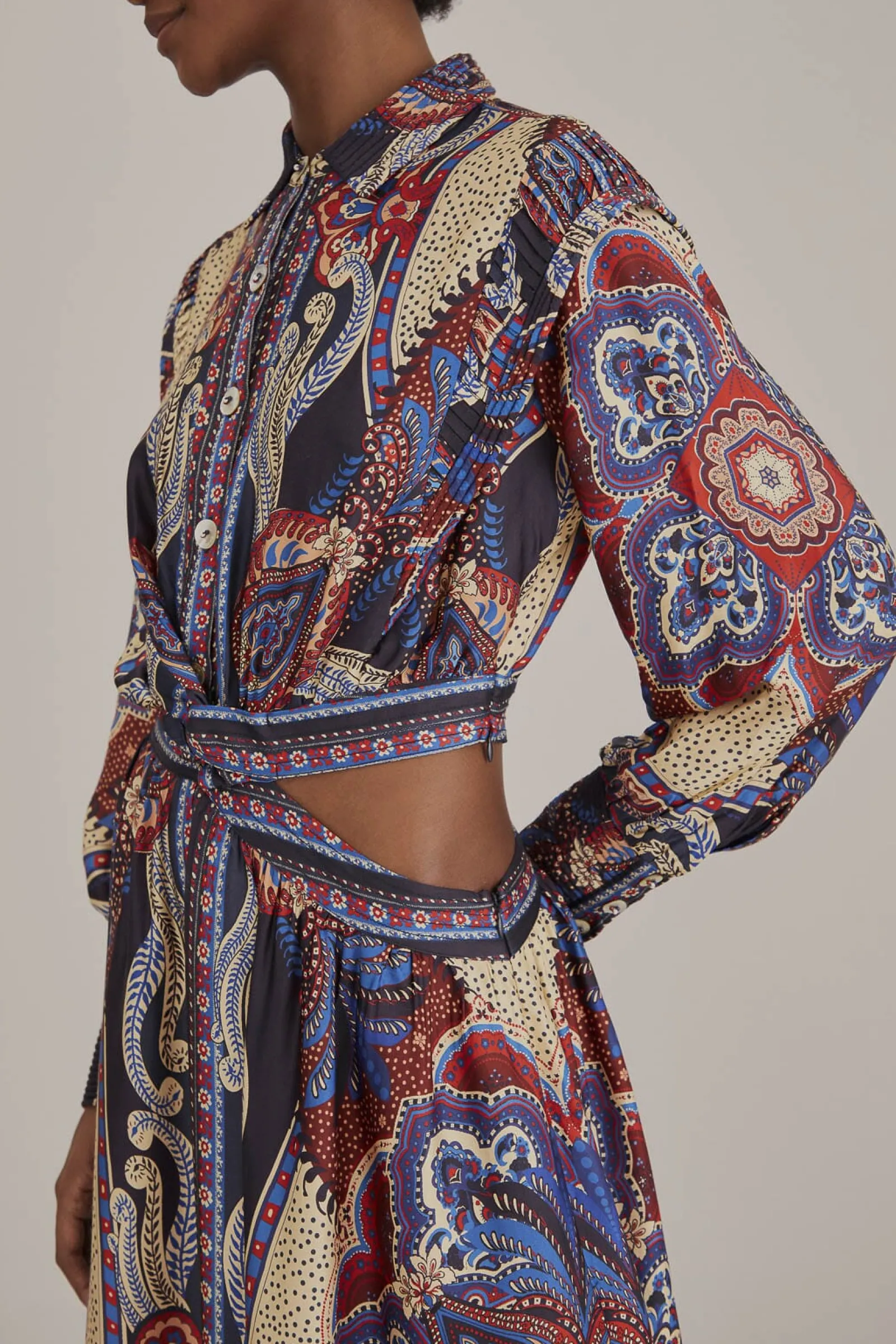  MULTICOLOR ENERGY SCARF CUT-OUT MAXI DRESS