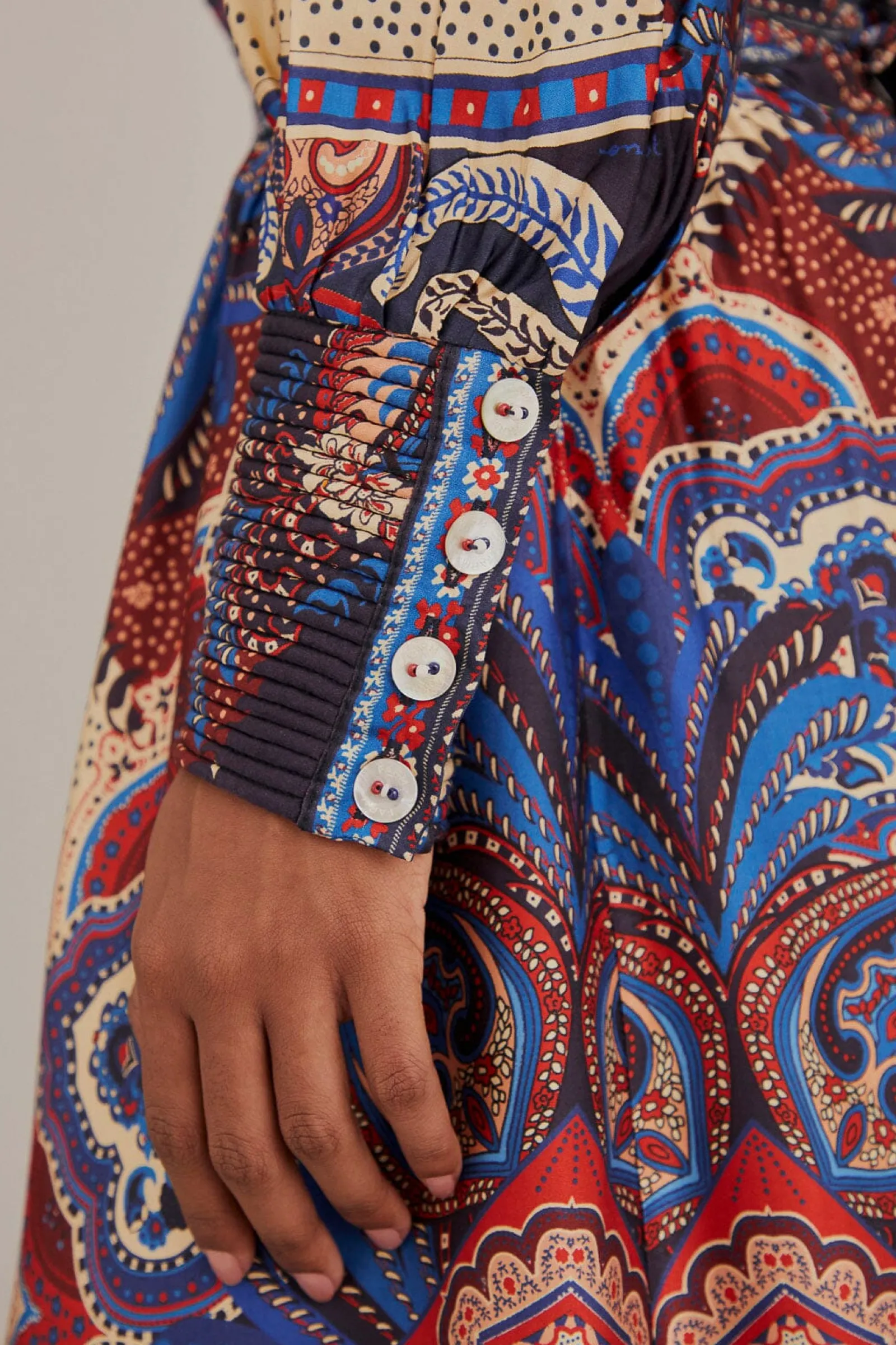  MULTICOLOR ENERGY SCARF CUT-OUT MAXI DRESS