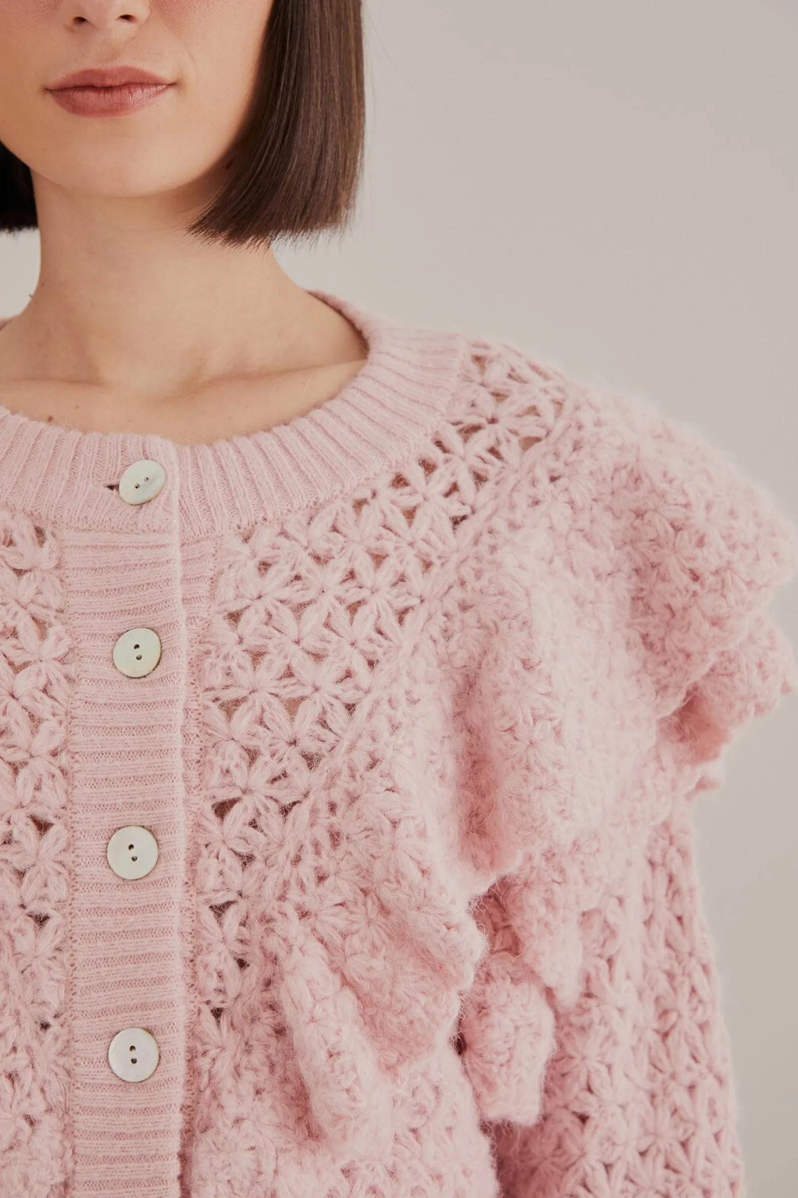 PINK FLOWER TEXTURE KNIT CARDIGAN