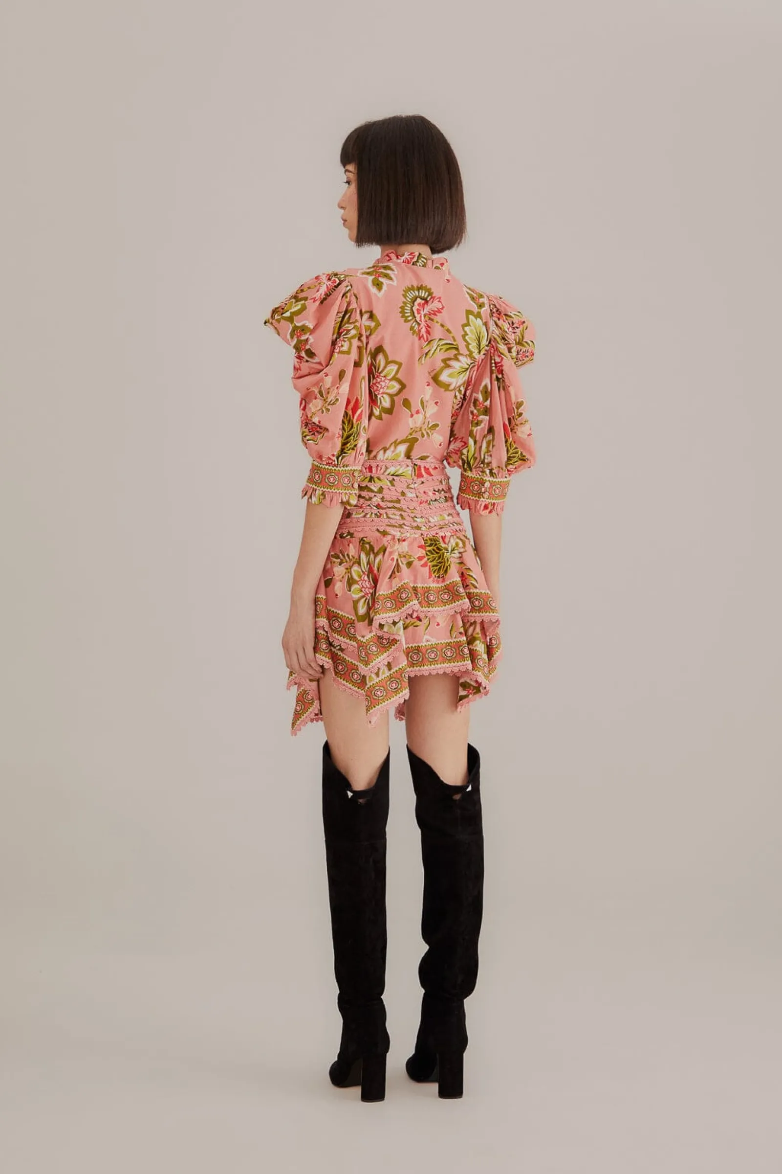 SOFT PINK AURA FLORAL MINI SKIRT