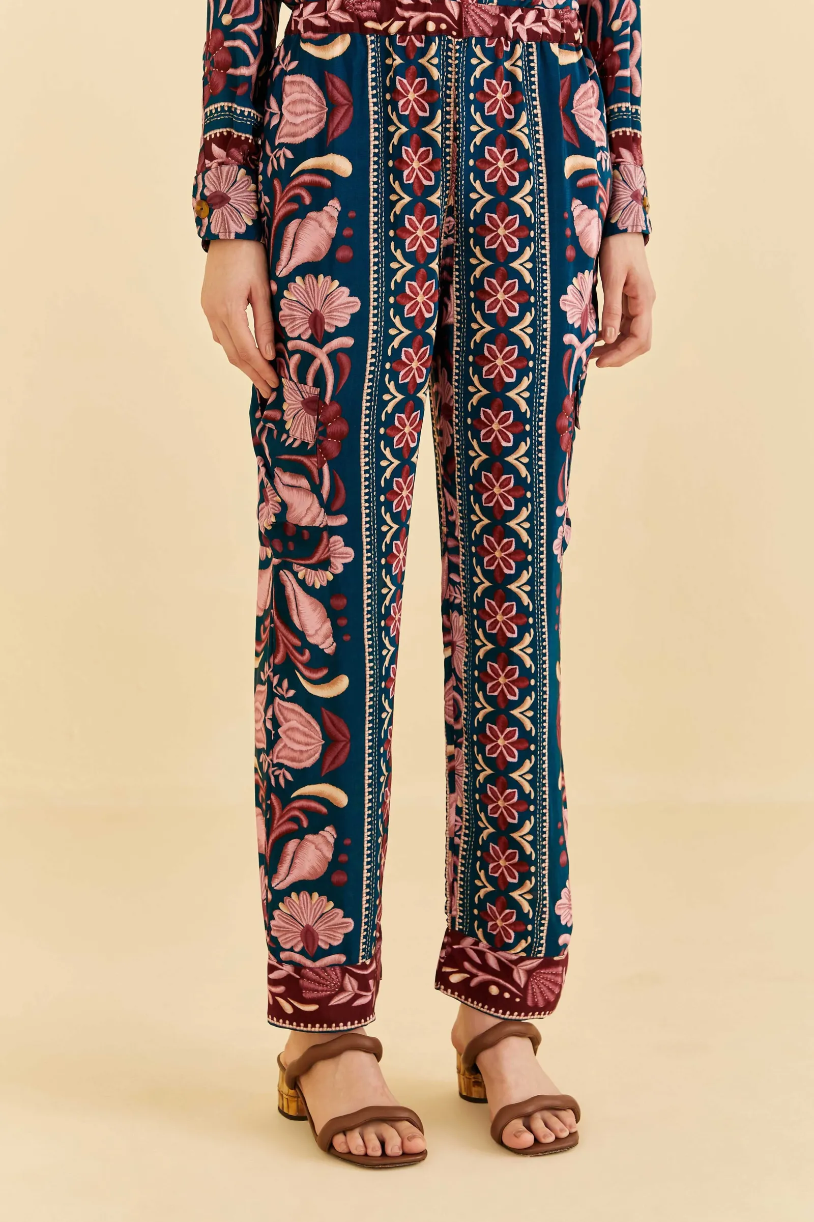 TEAL SEASHELL TAPESTRY CARGO PANTS